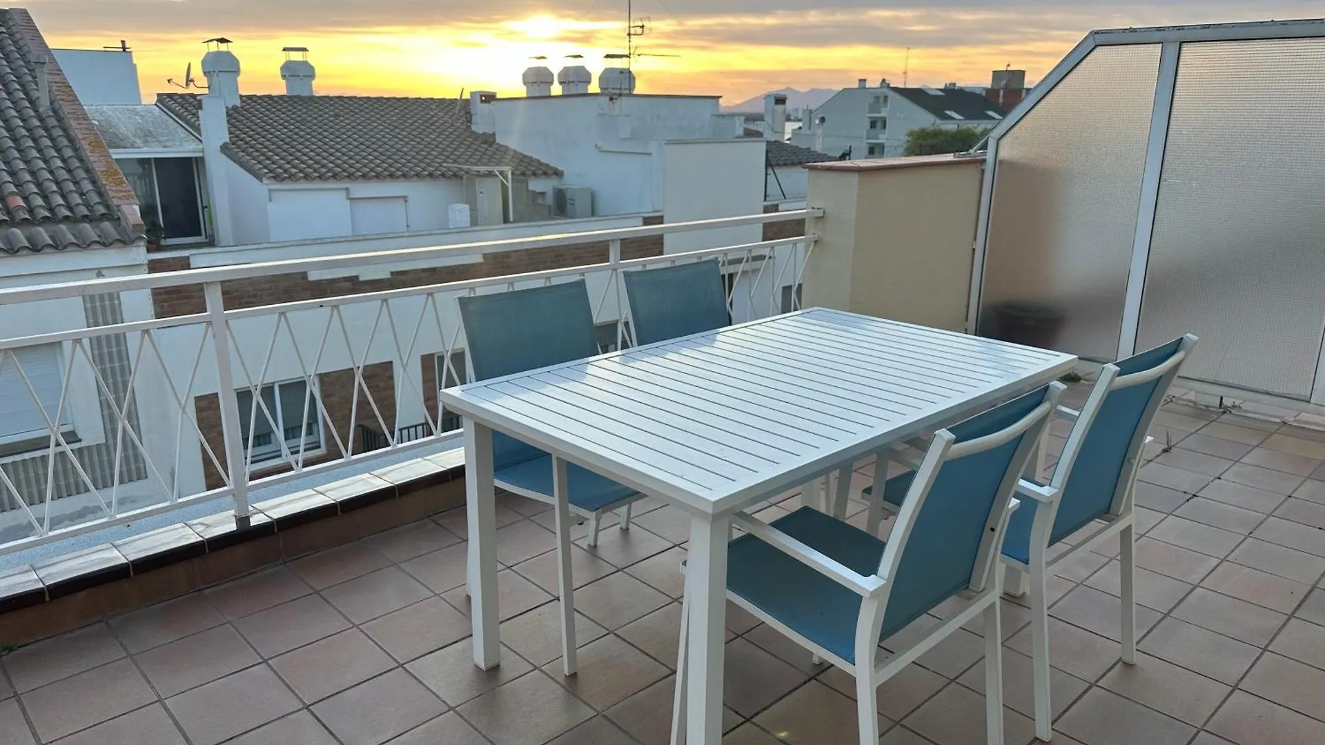 Agi Solimar Atico Roses Appartement